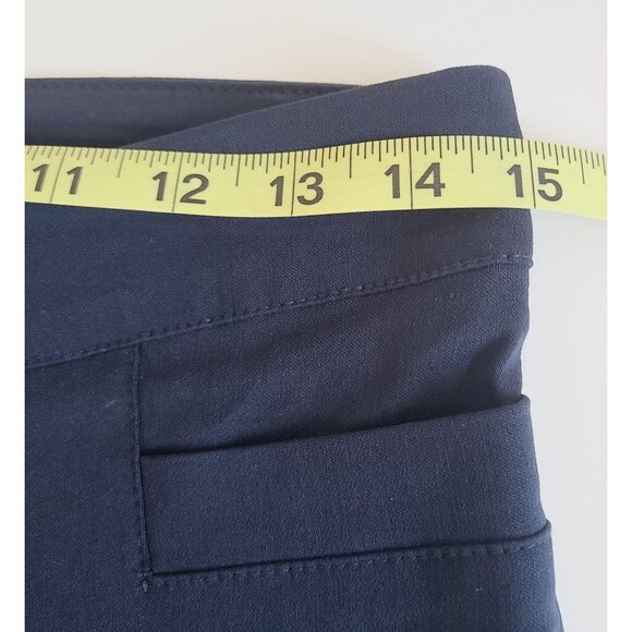 Briggs Petite Womens Black Cropped Capri Pants 6P Petite Like New Pull On - Picture 8 of 8